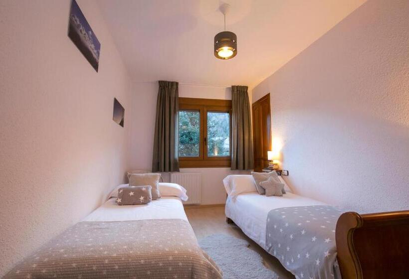 سوییت خانوادگی, B&b La Lluna