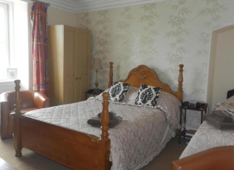 חדר דלוקס, Albert