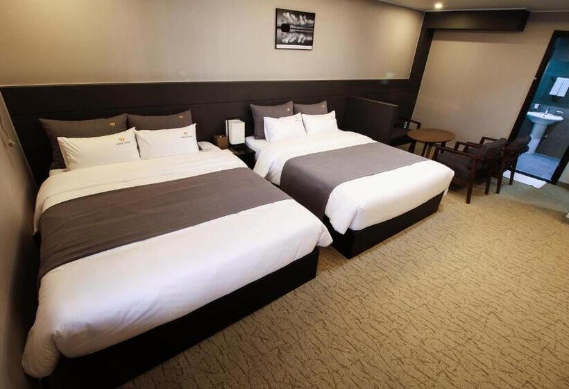 Suite Queen Bed, Bcent