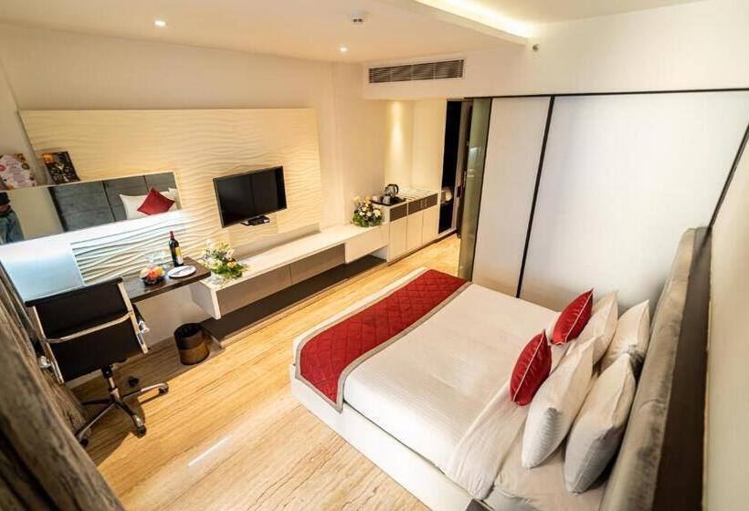 اتاق کلاب, Bhagini Icon Premier