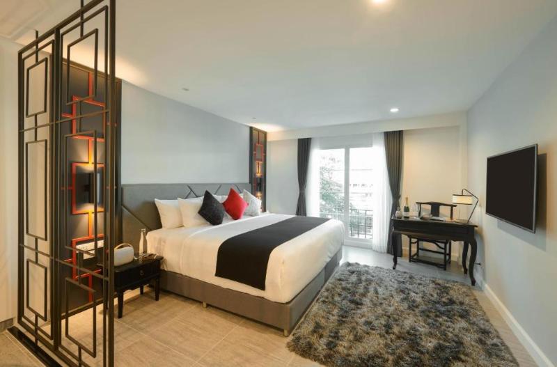 اتاق لوکس با چشم‌انداز استخر, Lantana Riverside Hoi An Boutique Hotel & Spa