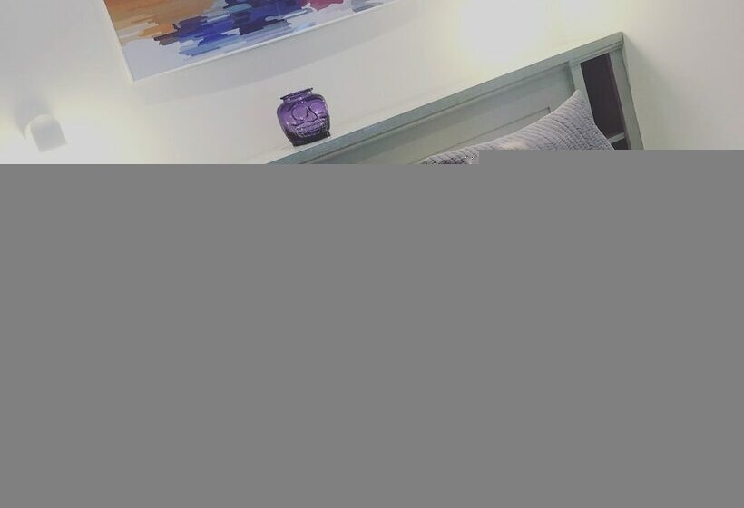 Номер Deluxe, The Lane