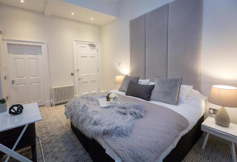 디럭스 룸, The Lane