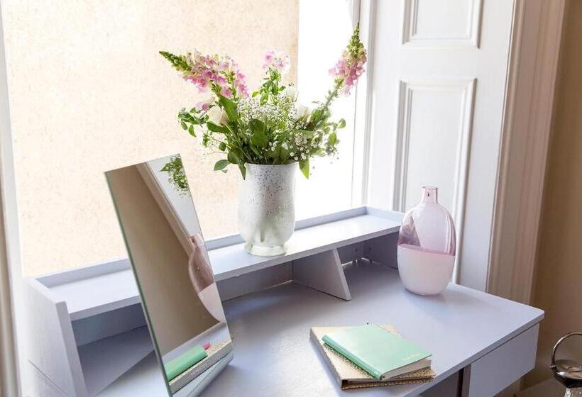 Номер Deluxe Кровать Кинг, The Lane