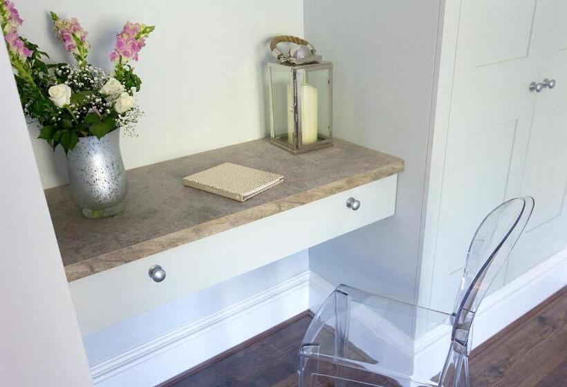 장애인을 위한 스탠다드 룸, The Lane