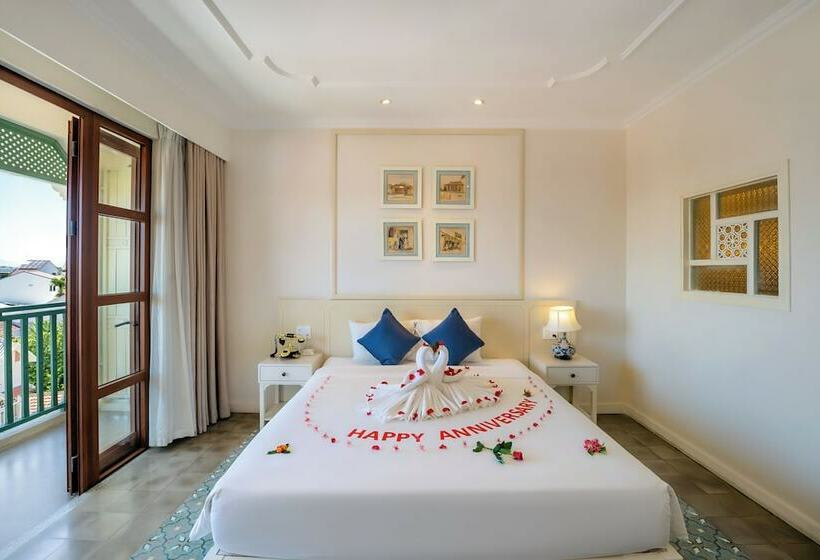 اتاق لوکس با چشم‌انداز استخر, Lantana Riverside Hoi An Boutique Hotel & Spa