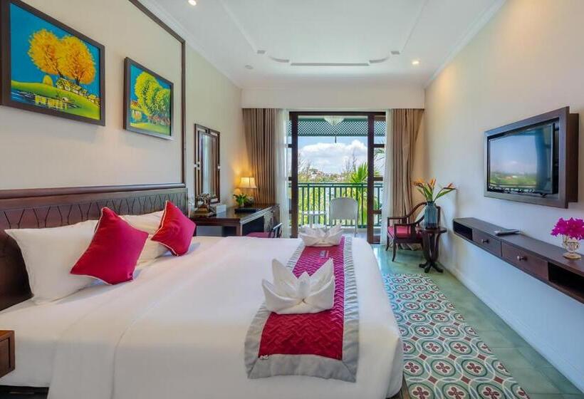 Deluxe room with river view, Lantana Riverside Hoi An Boutique Hotel & Spa