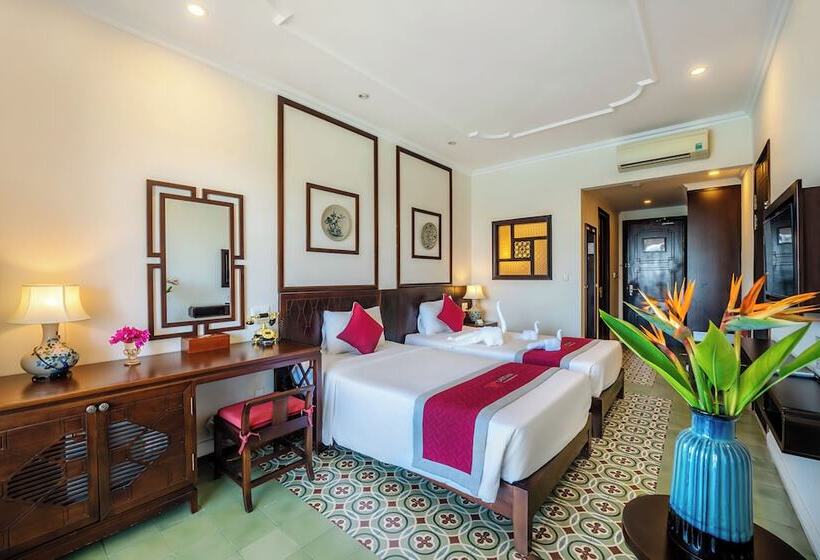 Deluxe room with river view, Lantana Riverside Hoi An Boutique Hotel & Spa