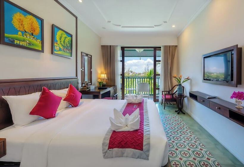 Deluxe room with river view, Lantana Riverside Hoi An Boutique Hotel & Spa