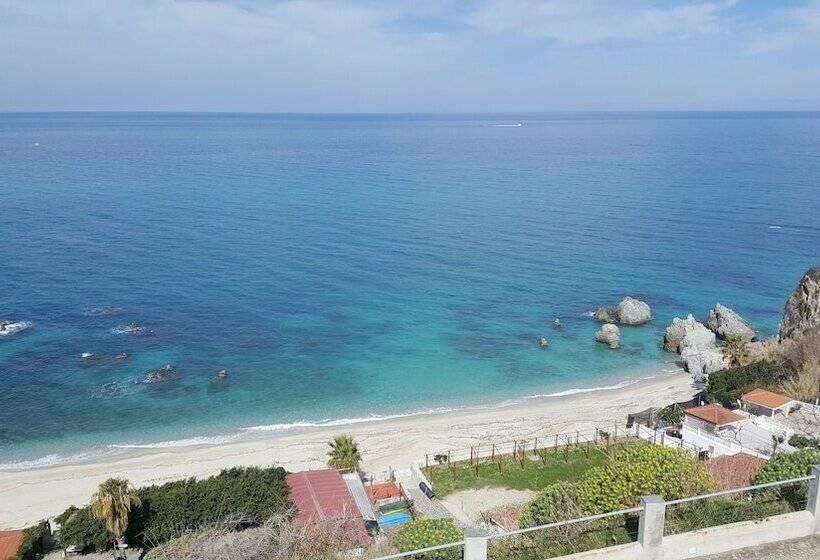 オーシャンビューデラックスルーム, Borgo Degli Dei  Affittacamere Poseidone