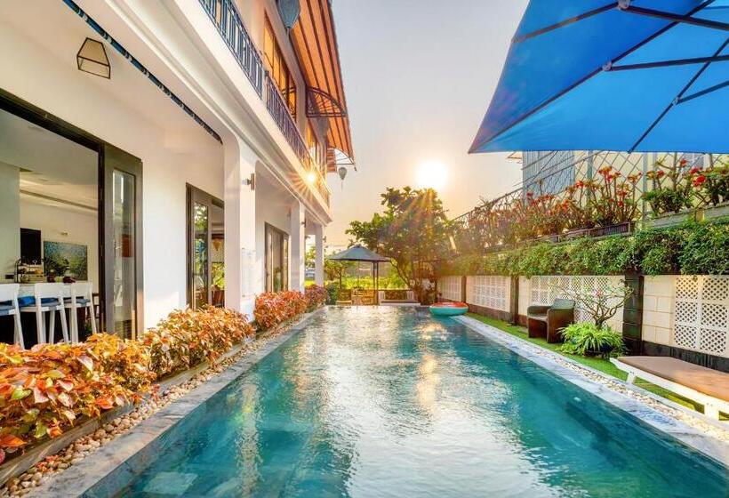 سوئیت با تخت بزرگ, Lavini Hoian Boutique Villa