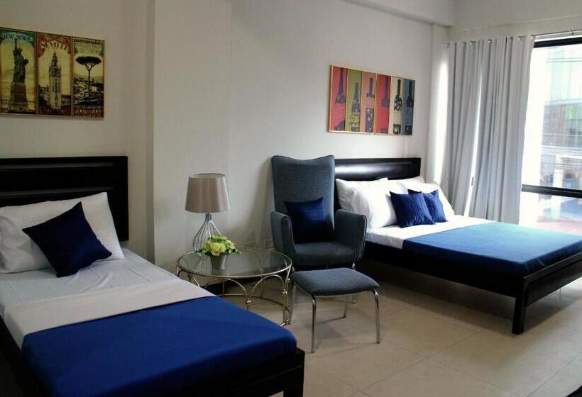 חדר סטנדרט לשלושה, Food District Hostel Ortigas Kapitolyo