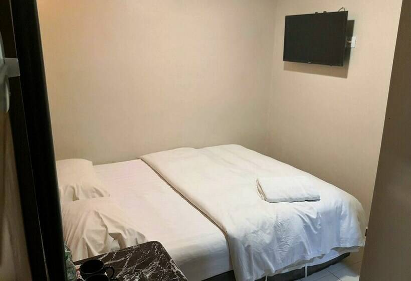 חדר דלוקס, Bliss