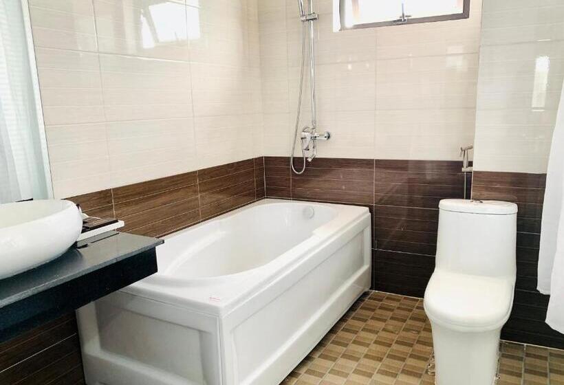 سوییت اجرایی, Ckc Thien Duong