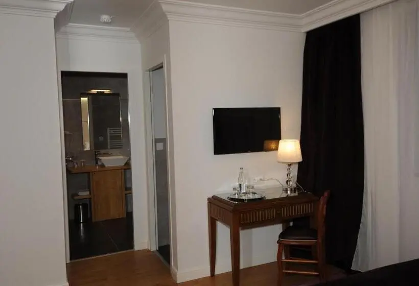 Superior-huone, Hôtel Victor Hugo