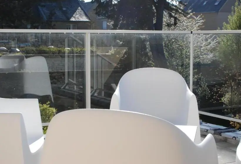 Superior-perhehuone, Hôtel Victor Hugo