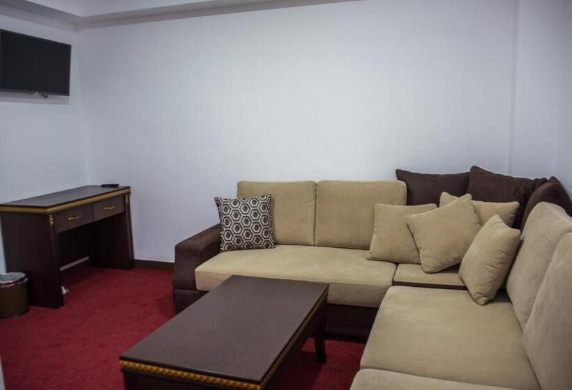 Familjesvit, Santa Quaranta Premium Resort