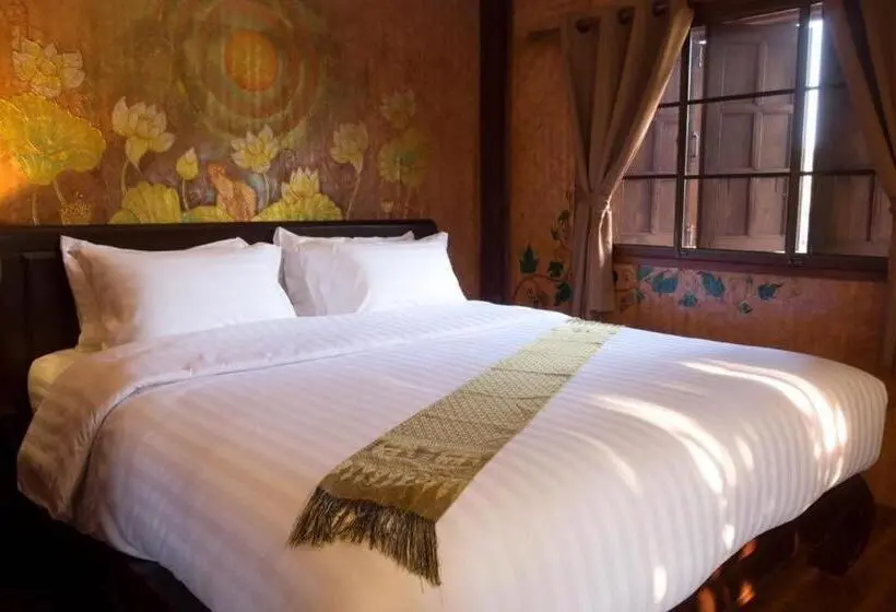キングサイズベッドのスタンダードルーム, The Wes Village, Incl Free Breakfast & 100 Thb Food Gift