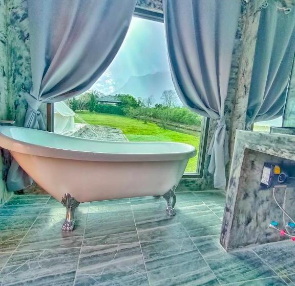 Standard Tent, The Wes Village, Incl Free Breakfast & 100 Thb Food Gift