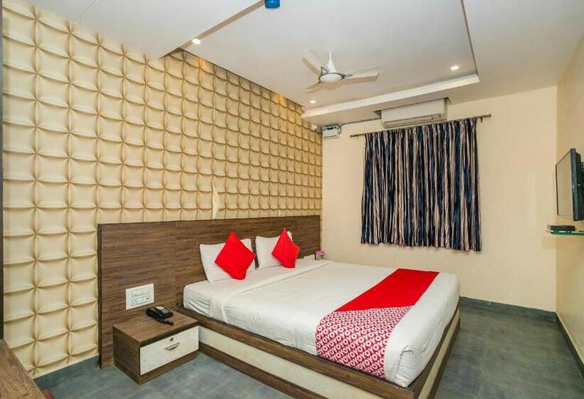 חדר סטנדרט, Super Collection O Indian Suites Near Sitara Restaurant