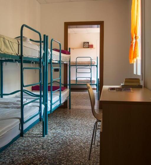 Quarto Familiar, Ostello Bassano Del Grappa