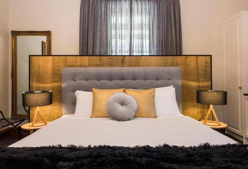 מיטת קינג בסוויטה, The Parkview Hotel Mudgee