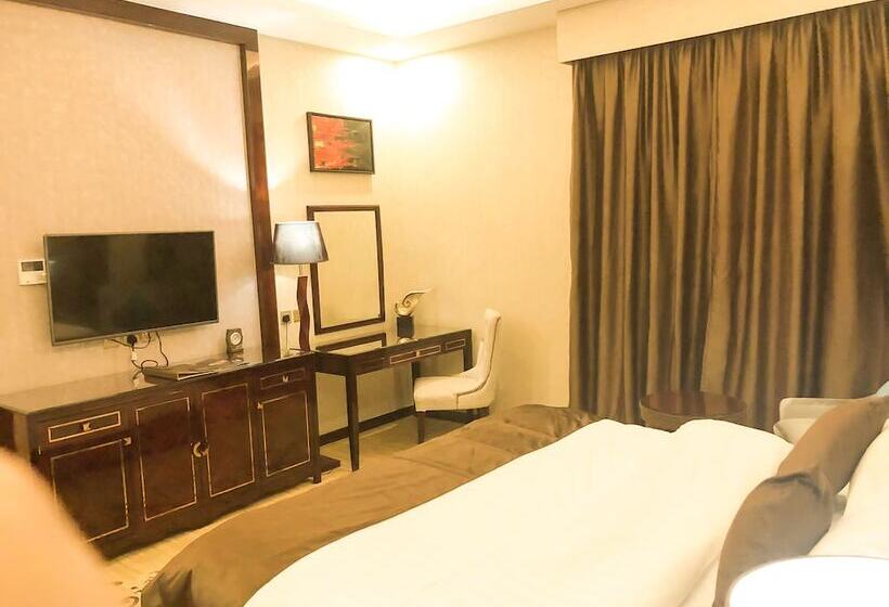 豪华房间, Holiday Khaleej