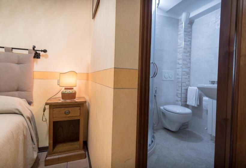 اتاق استاندارد, La Piaggia