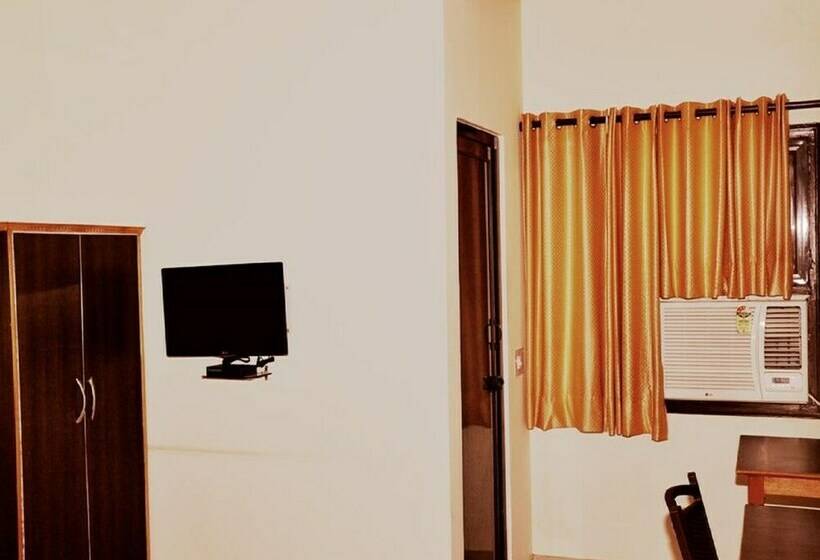 Deluxe Room, Accent