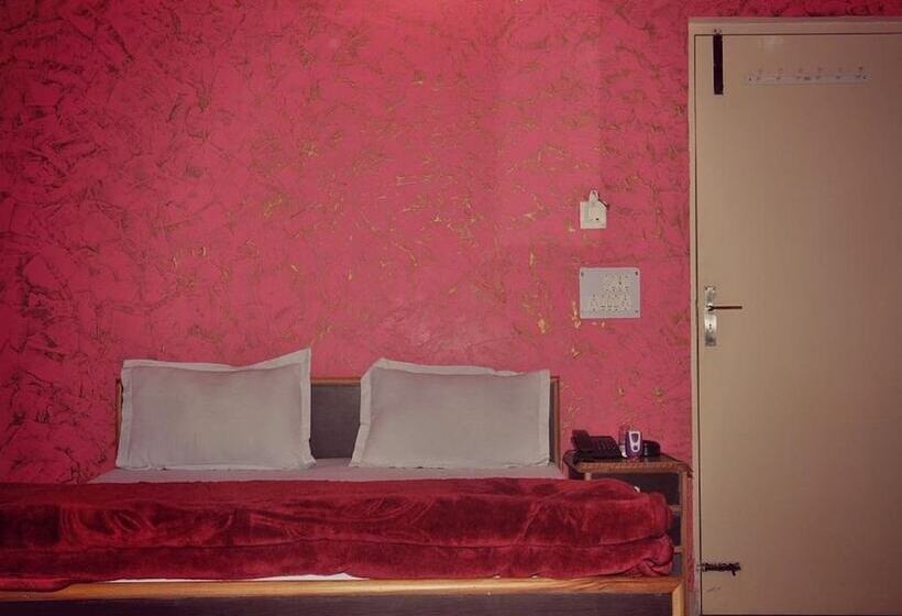 Deluxe Room, Accent