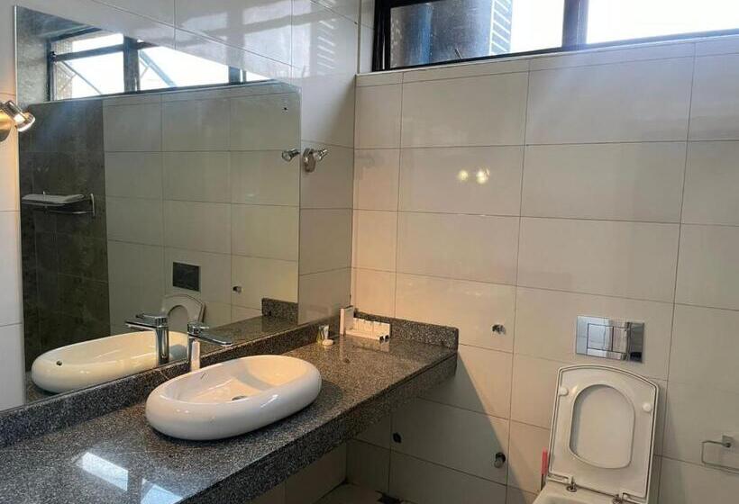 اتاق لوکس یک تخته, Arcade Sinclair