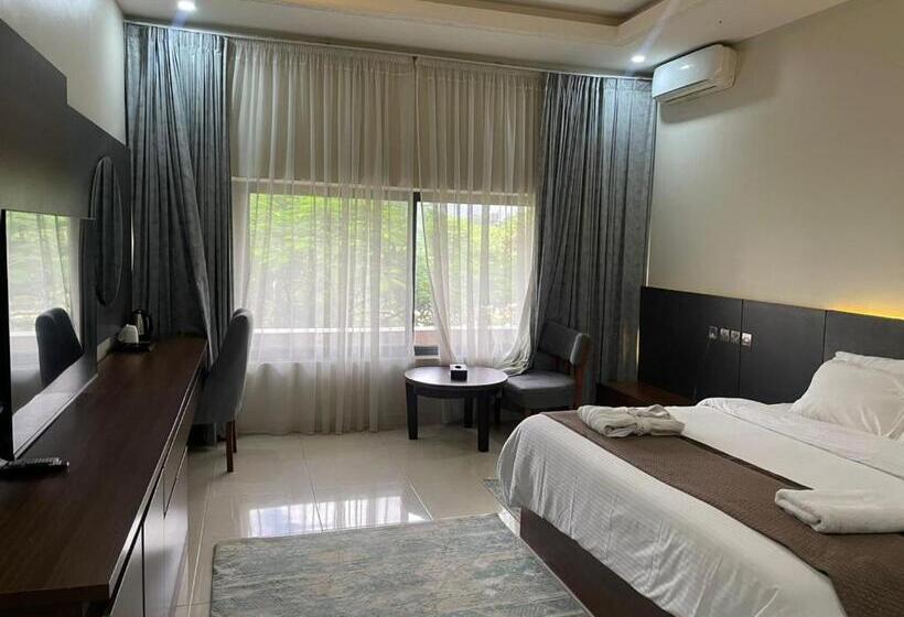 سوییت اجرایی, Arcade Sinclair