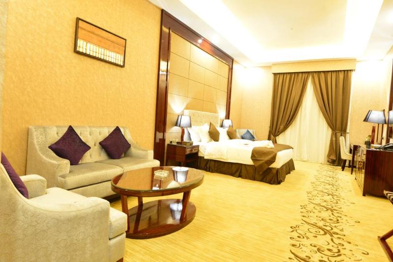 豪华房间, Holiday Khaleej