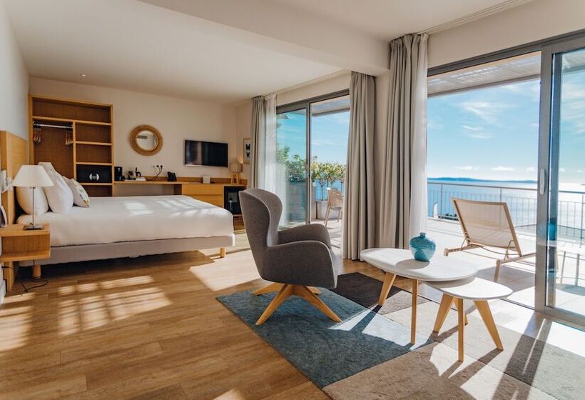 Полулюкс Вид на Море, La Villa Douce
