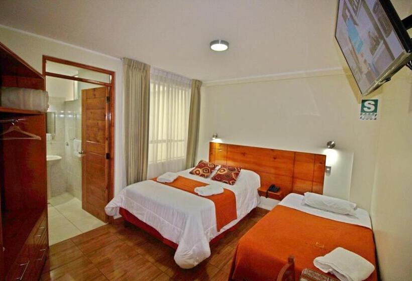 חדר סטנדרט לשלושה, Munayki