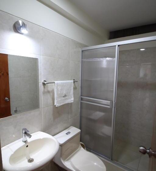 חדר סטנדרט, Munayki