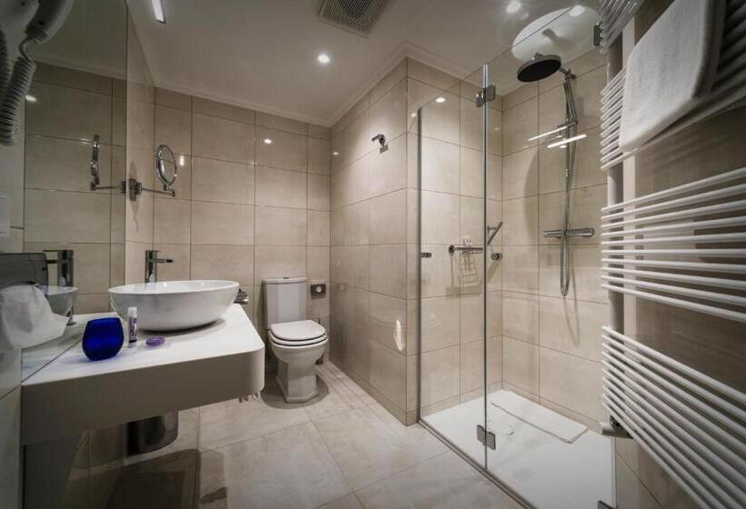 اتاق لوکس, Relais Le Chevalier