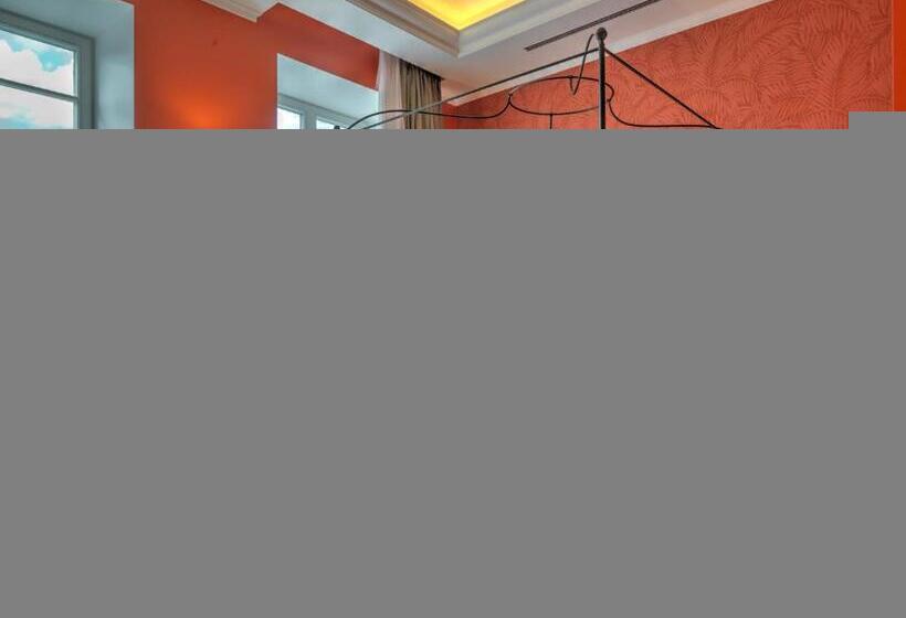 اتاق لوکس, Relais Le Chevalier