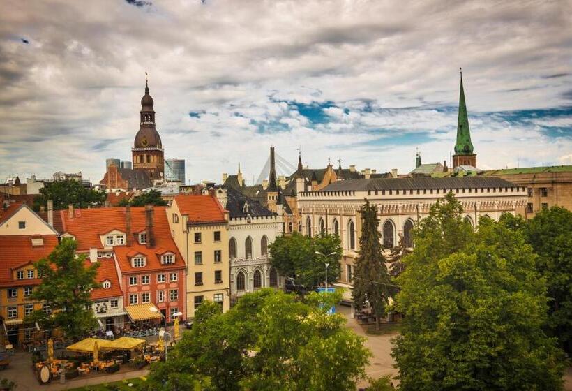 مجموعه ویستا شهر, Relais Le Chevalier