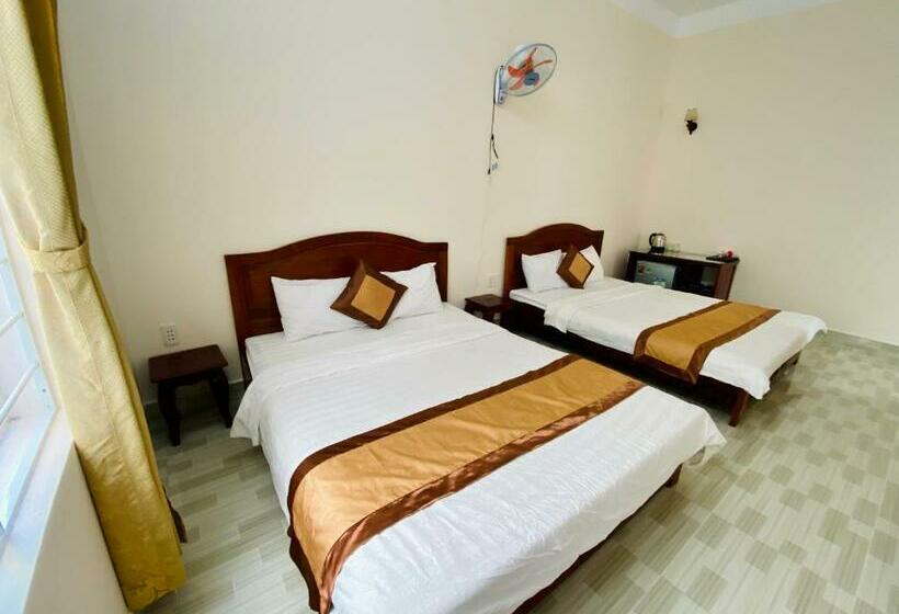 اتاق استاندارد, Thuy Thanh