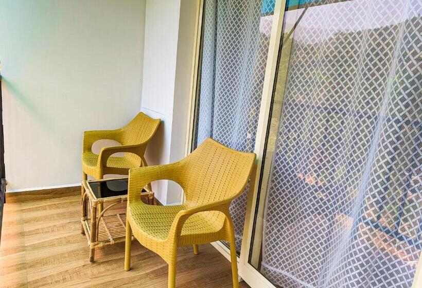 سوئیت با چشمانداز رودخانه, Ayursakthi Riverdale