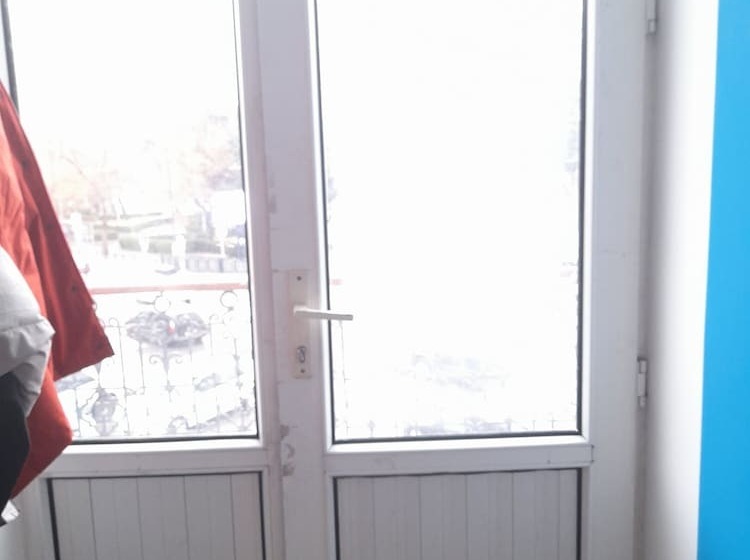 تختخواب در اتاق مشترک, White City Hostel
