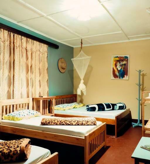 اتاق استاندارد سه نفره, Adventures Nest