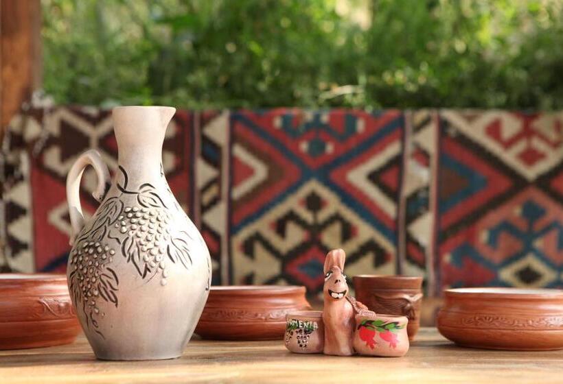 スタンダードトリプルルーム, Guest House Dilijan Orran