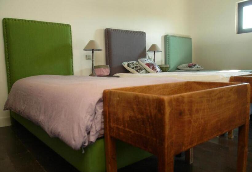 غرفة كومفورت ثلاثية, La Bergerie De Nano