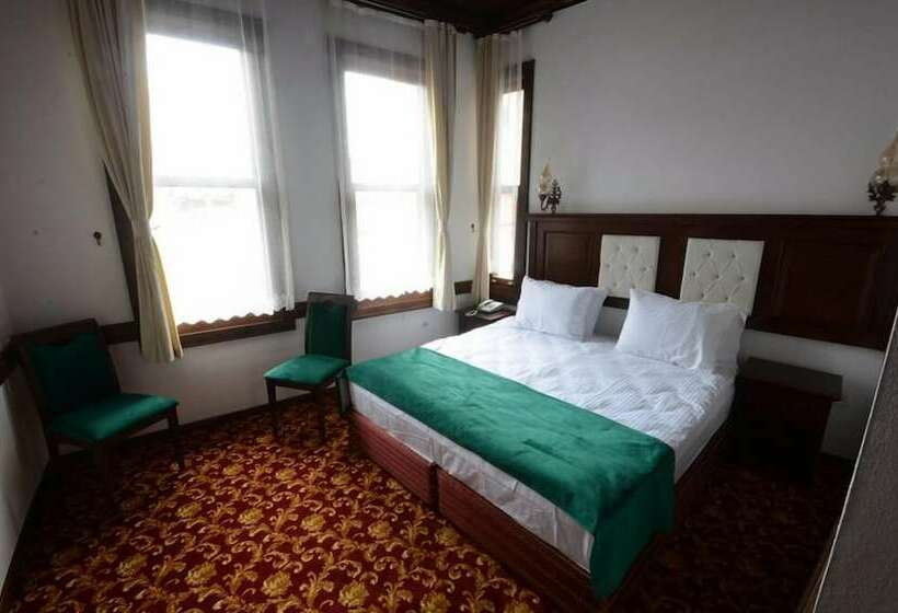 Dört Kişilik Standart Oda, Arslanlar Konağı