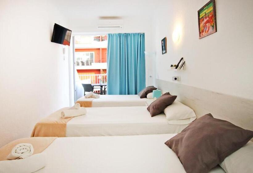 수피리어 트리플 룸, Boogaloo   Adults Only