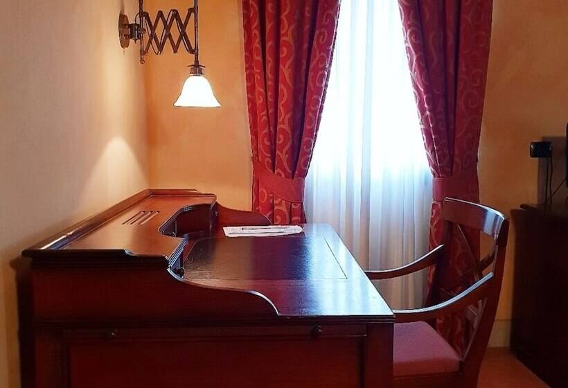 סוויטה, La Cantina