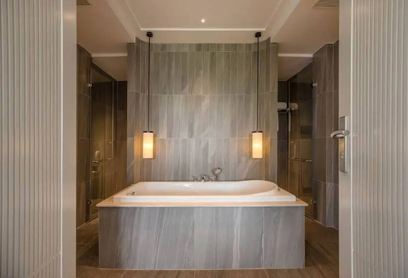ویلای 3 خوابه, Renaissance Hoi An Resort & Spa