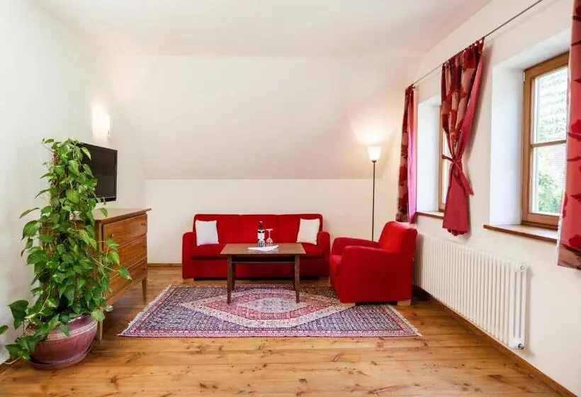 Sviitti, Weinhaus Nigl Hotel, Restaurant Und Spa